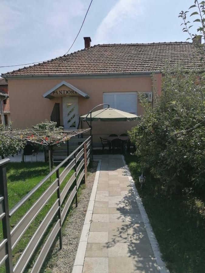 Apartments Pandora Jagodina Exterior foto